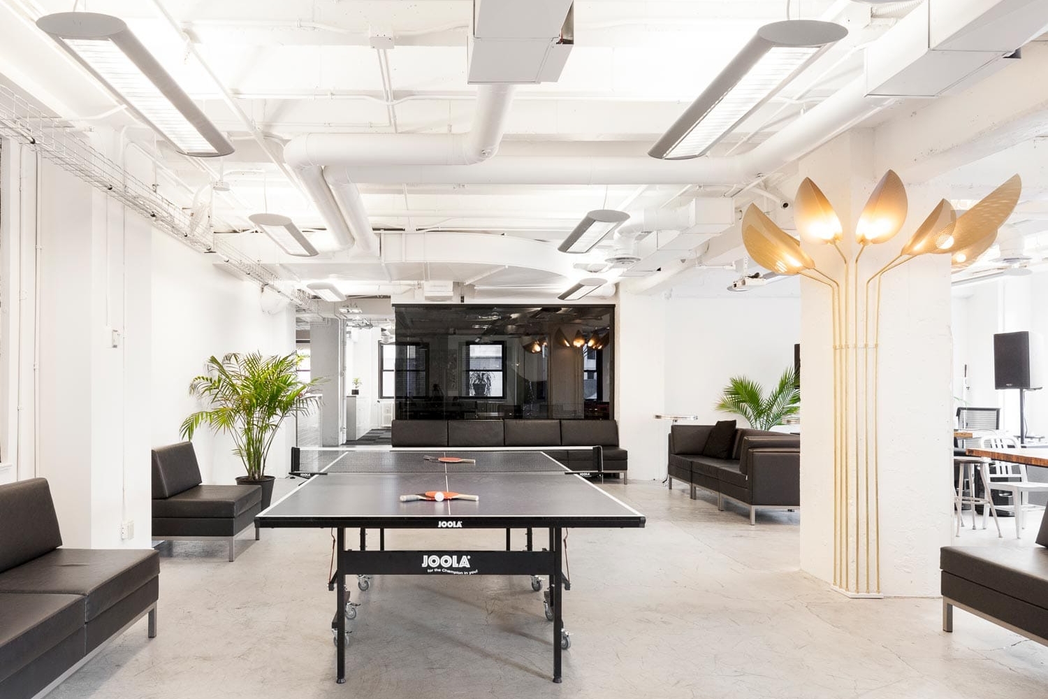 construction-bureaux-havas-montreal